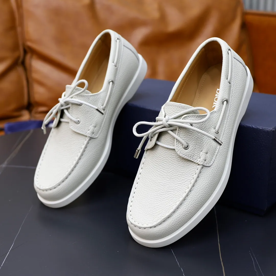 Ex-factory price: 540🙅‍♂️🙅‍♂️🙅‍♂️ Brand: Dior DIOR Standard code: Men's code 38/44 (45 can be customized) Grade: Same as the official website Material: Original cowhide stitching, cowhide lining, original TPU wear-resistant soft outsole Style categories: Leisure and sports version, footwear for driving, young fashion, European and American trends, British style Color: actual picture color
